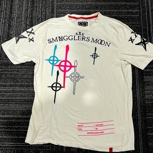 SMUGGLER’S MOON CRÈME WHITE TEE